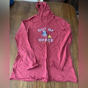 Ladies barely worn Life is Good Crusher Lite hooded long sleeve tee